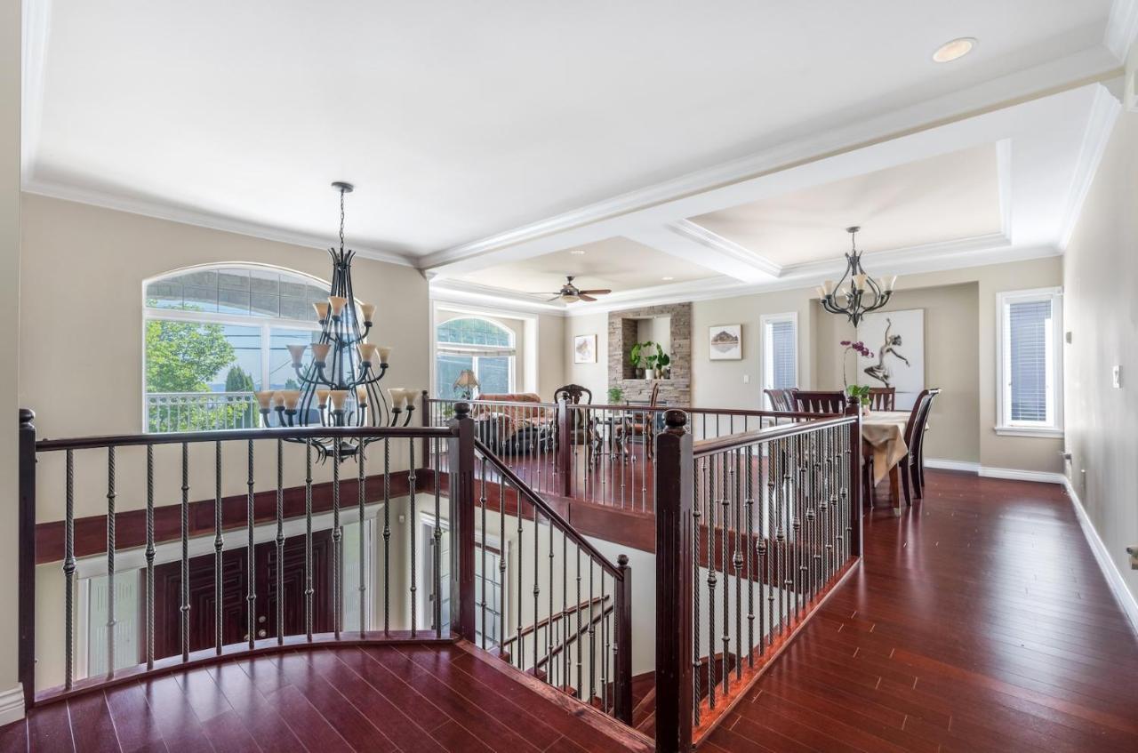 Share Home 1Bd Suite In 코퀴틀람 외부 사진