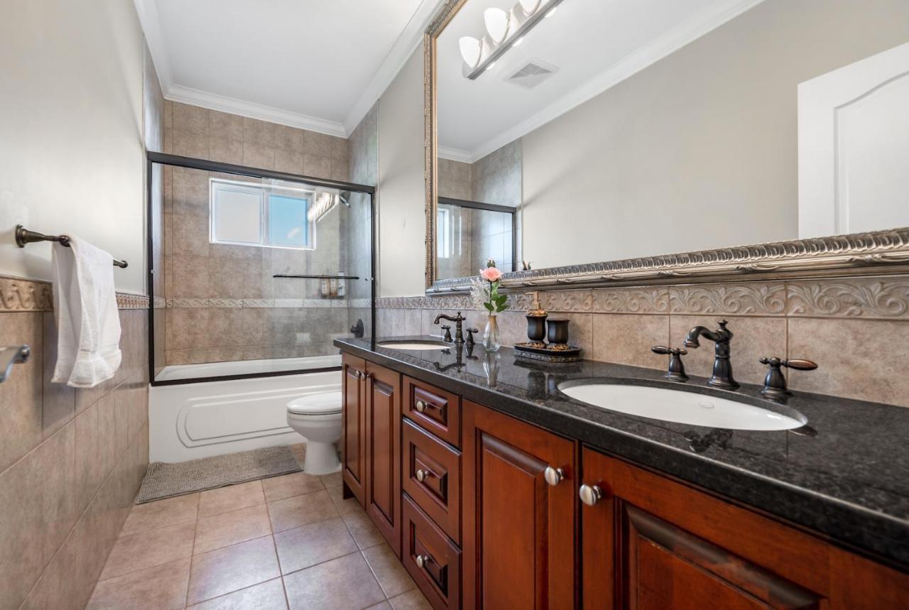 Share Home 1Bd Suite In 코퀴틀람 외부 사진